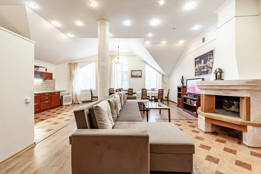 Коттедж с бассейном и сауной