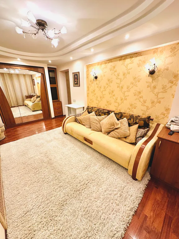 Уютная двухкомнатная квартира в спальном районе