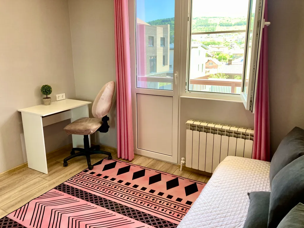 Дом с видом на море и горы