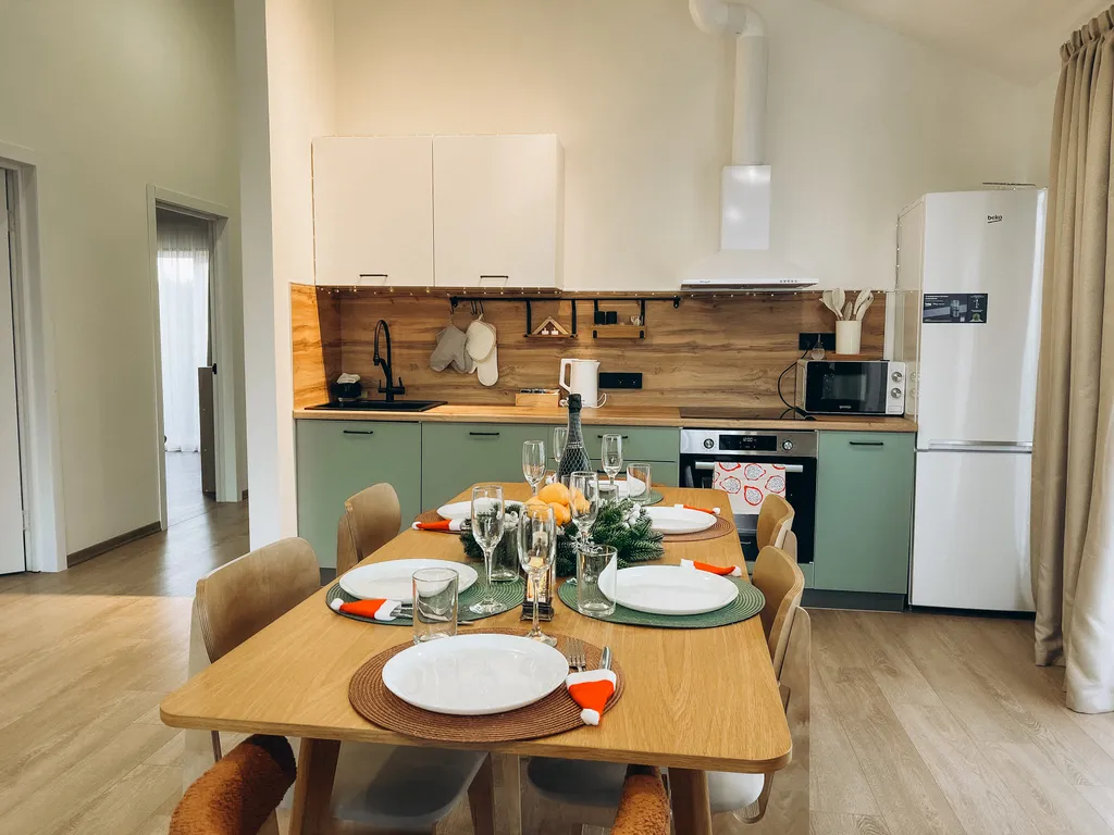 Большой уютный дом для приятных вечеров