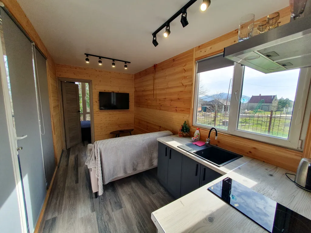 Коттедж Дом с верандой у леса с бассейном — Федотовка