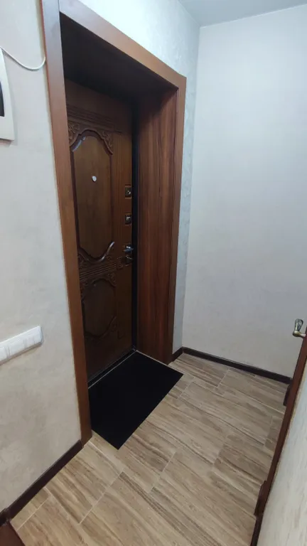 Двухкомнатная квартира в историческом центре города, голубой огонёк