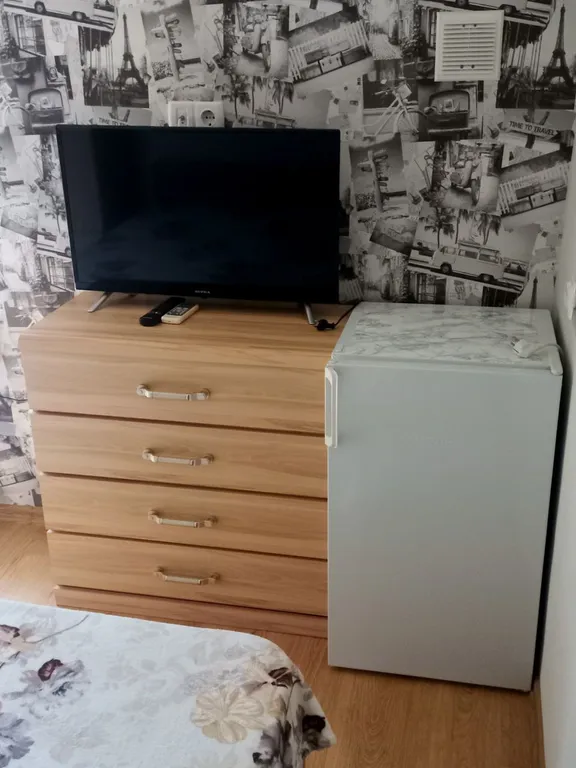 Квартира Комната-мансарда на третьем этаже частного дома — Феодосия