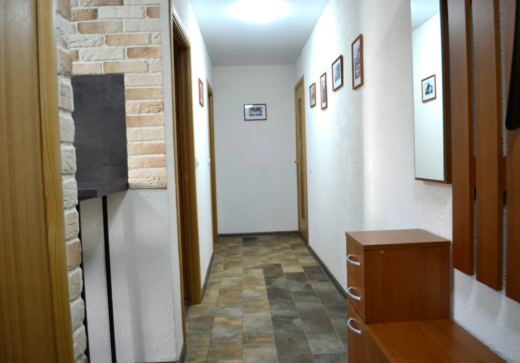 Квартира Уютная 3- х комнатная квартира напротив Южного вокзала — Калининград