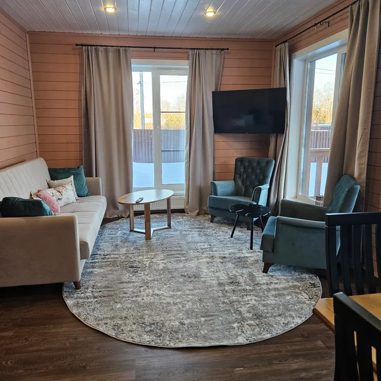 Коттедж для большой компании с баней