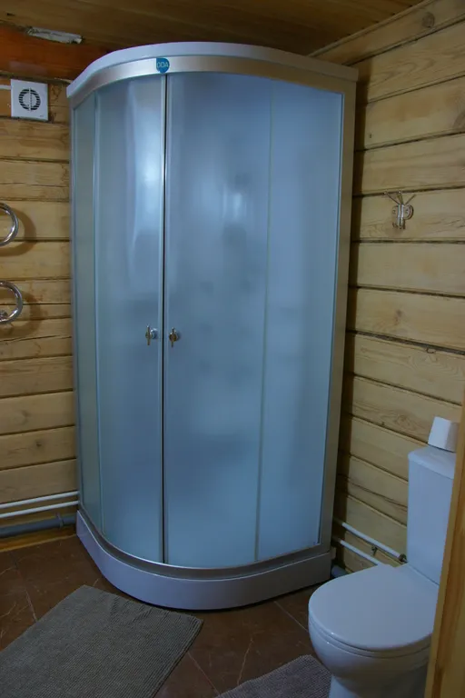 Уютный коттедж для семейного отдыха с домашним кинотеатром.