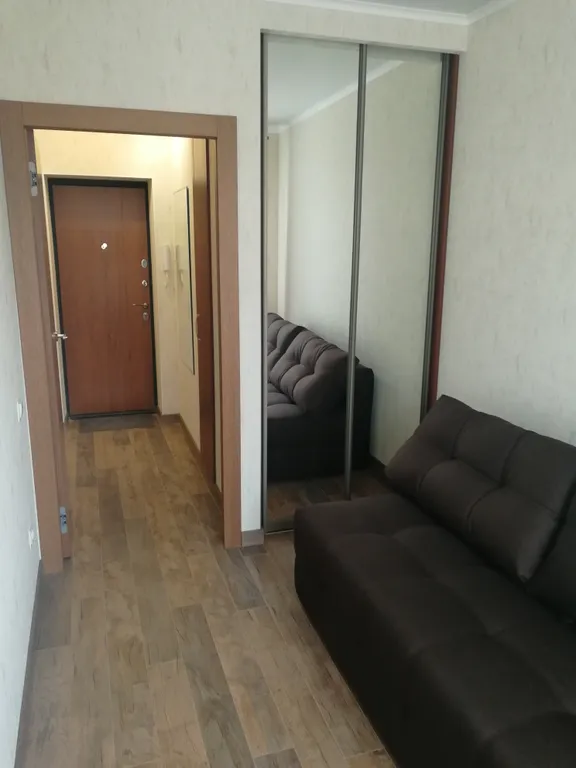 Квартира с видом на гору Железную напротив входа в парк