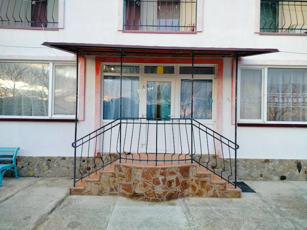 Большой семейный номер на 1 этаже