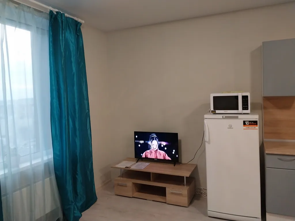 Новая, уютная студия в бирюзовых тонах