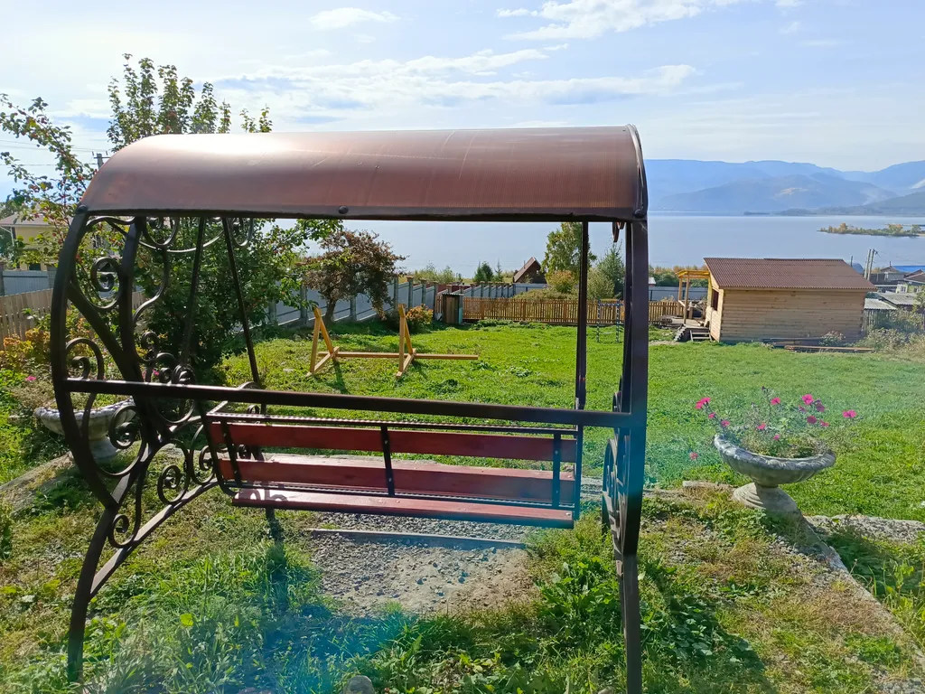 Домик с панорамным видом на Байкал