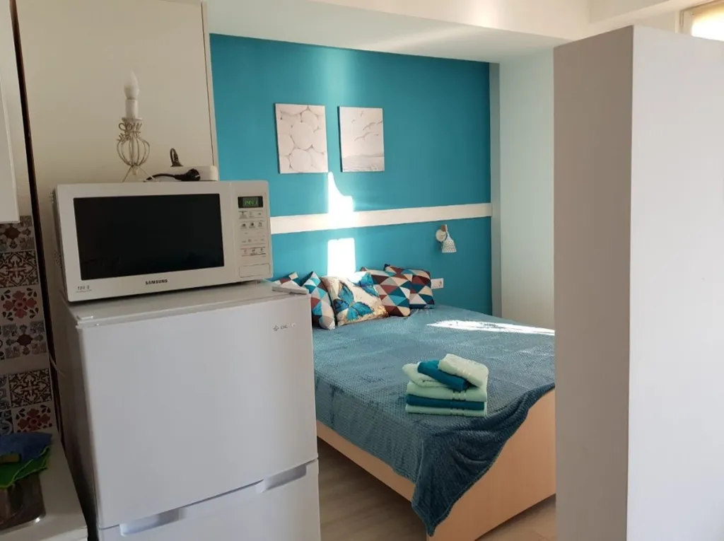 Студия с видом на море