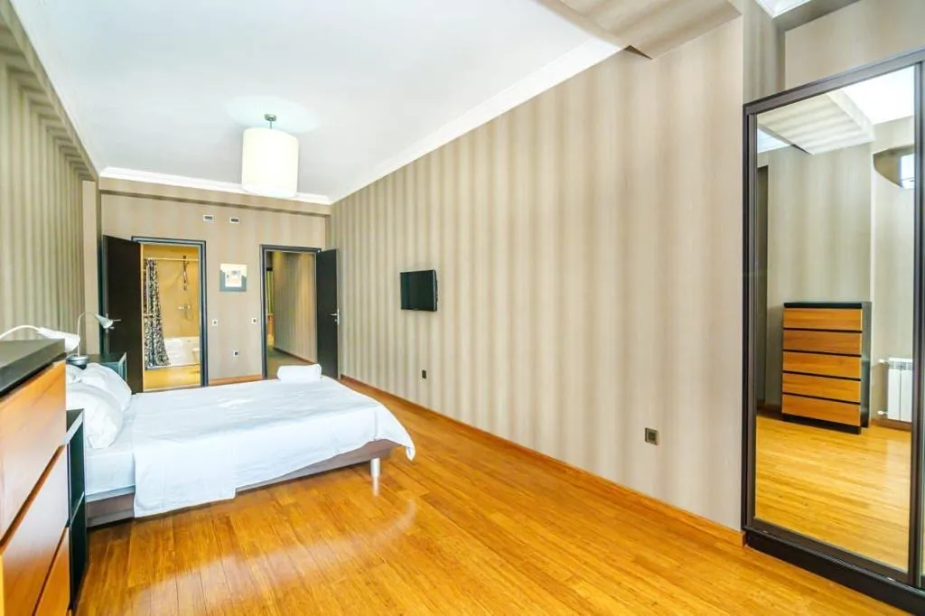 3-комнатная Квартира