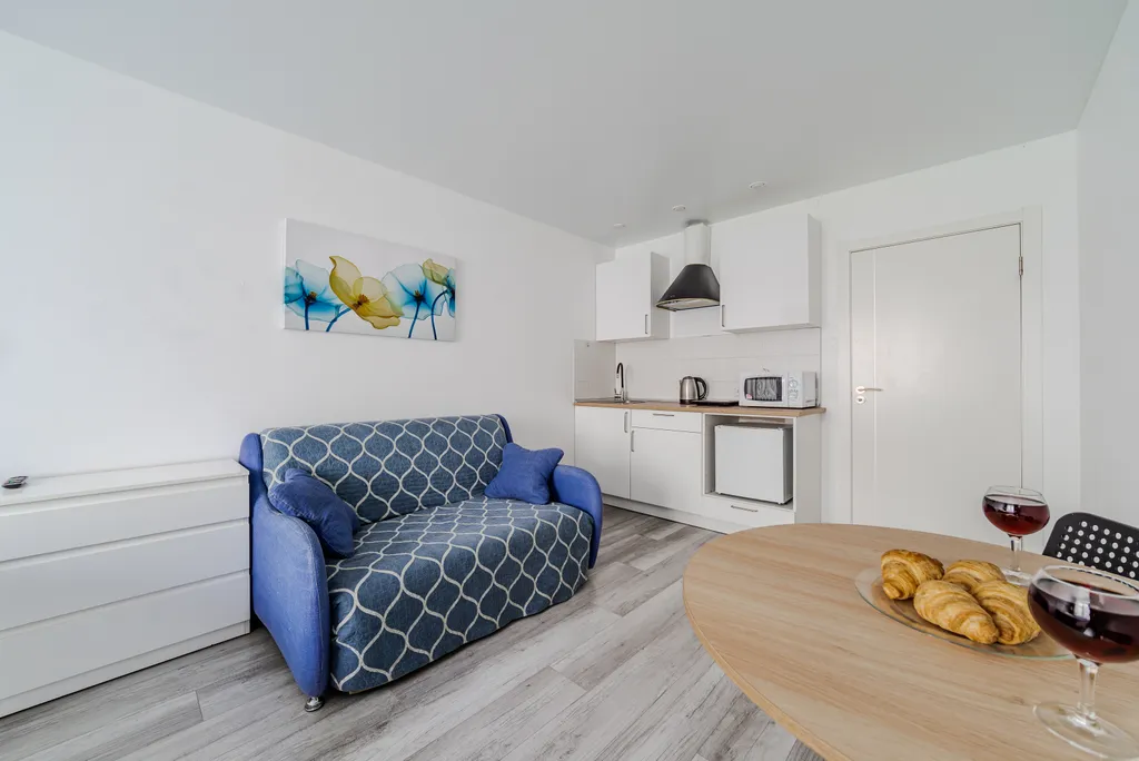 Стильная студия рядом с метро