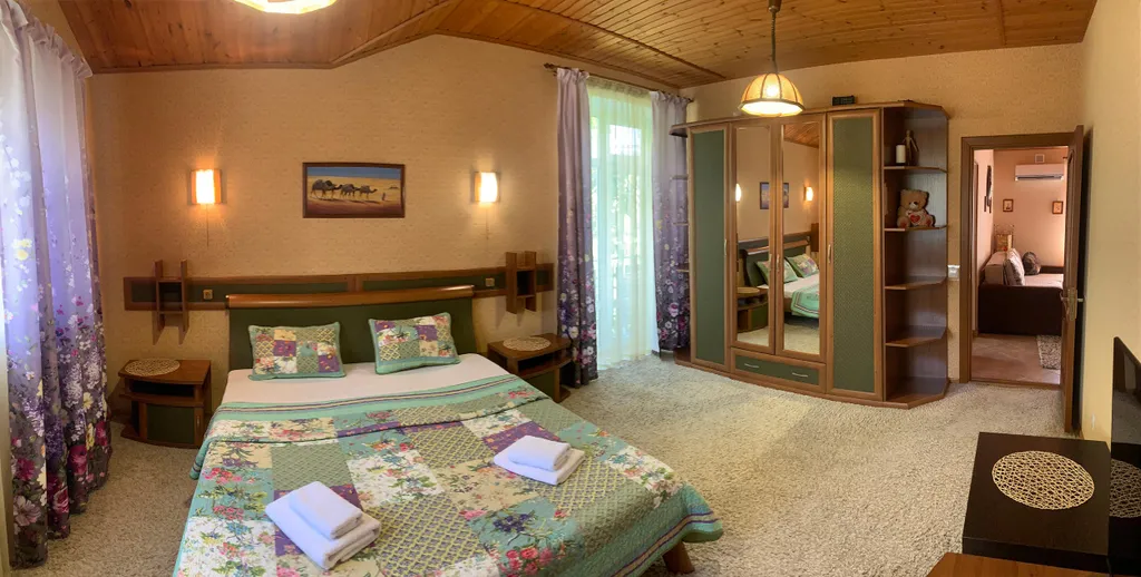 4-местный номер с балконом