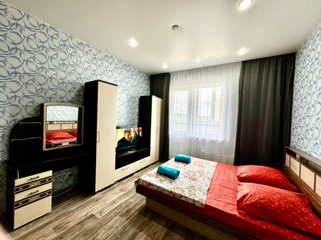 Квартира Уютная студия возле ТРЦ "Аура" — аренда посуточно в Сургут