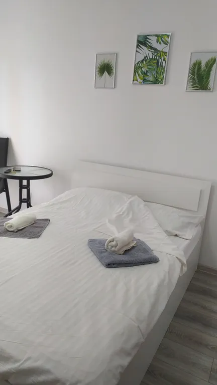 Квартира Апартаменты с большой кроватью в Холидей Хаус — аренда посуточно в Сукко