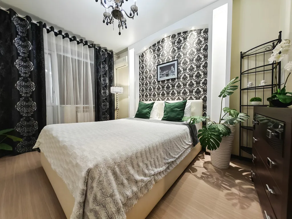 Strawberry Hills Sutki Life