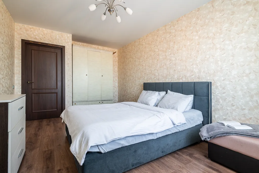 Евротрешка у ТРЦ Мега