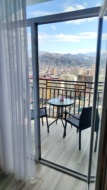 Уютная квартира-студия в центре города для наслаждения видом и комфортом