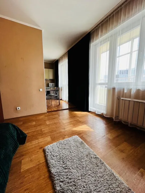 Уютная квартира в микрорайоне Взлёта, рядом ТРЦ Планета