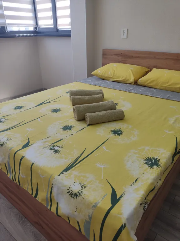 Квартира Светлая студия-1, расположенная вблизи аэропорта и ЖД вокзала — аренда посуточно в Алматы