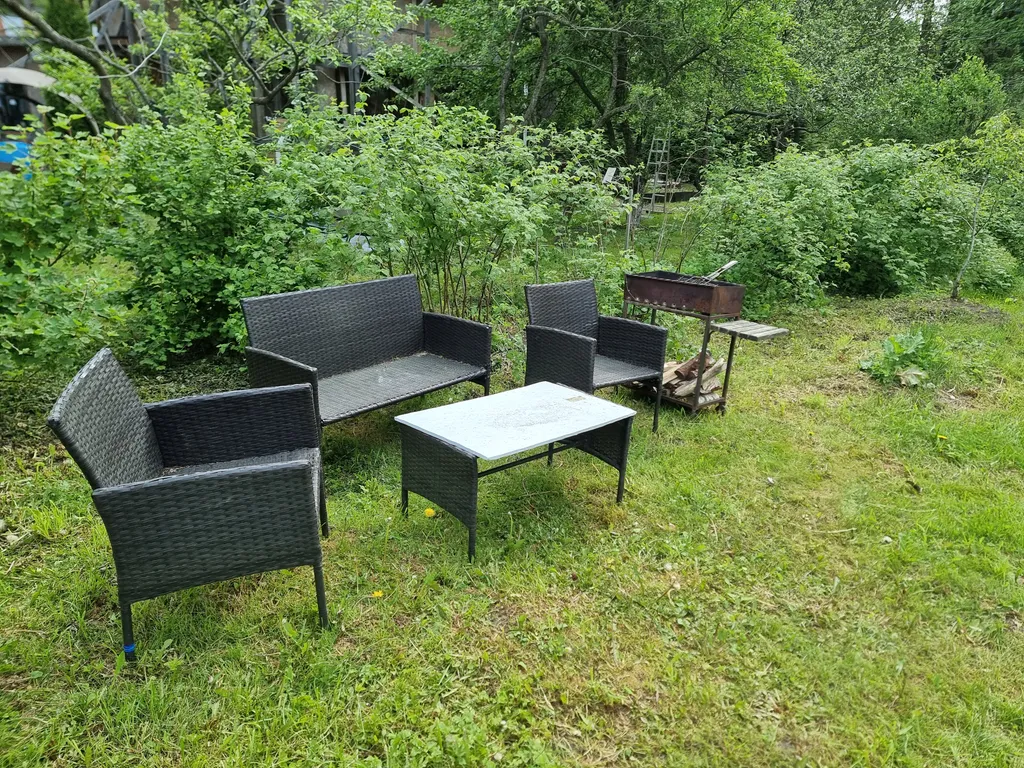 Уютная половина зеленого домика вблизи центрального пляжа