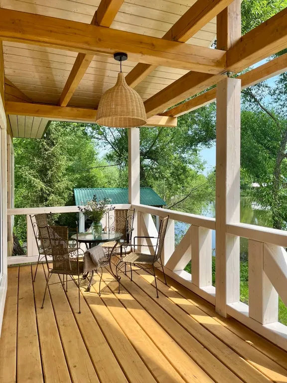 Коттедж Просторный новый дом на берегу озера у родника — аренда посуточно в Белокуриха