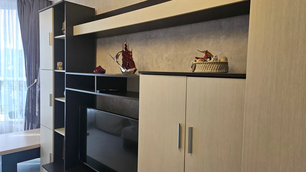 Новая квартира с видом на море в центре