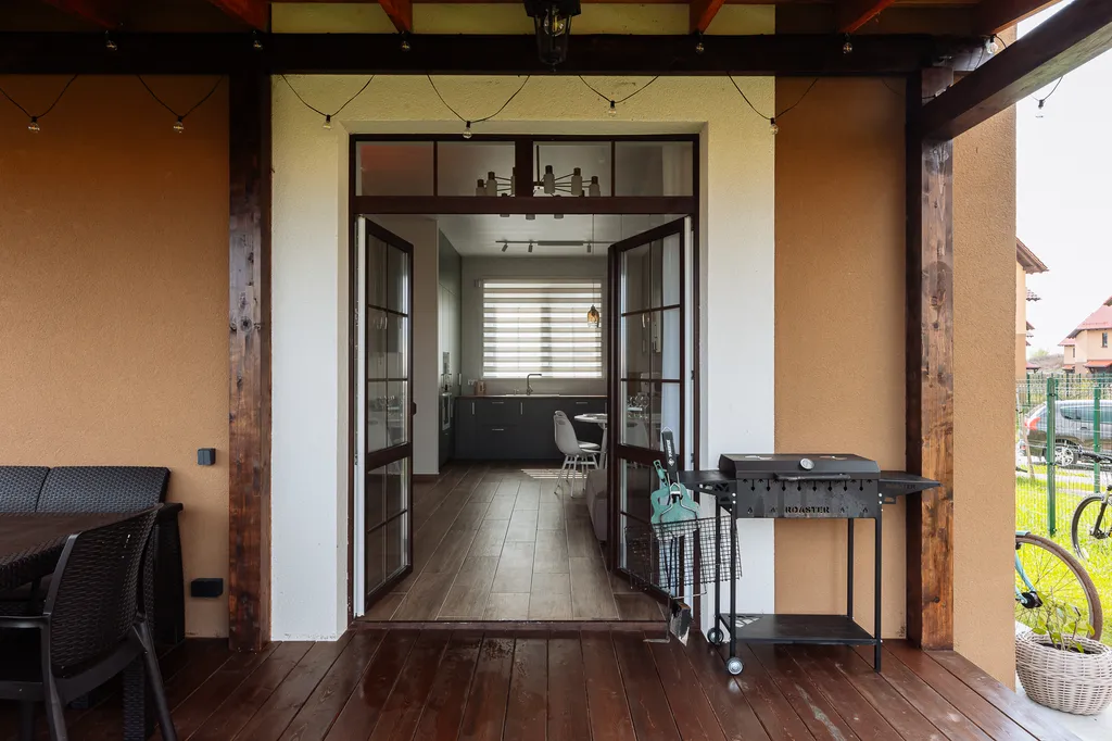 Новый дом с современным ремонтом