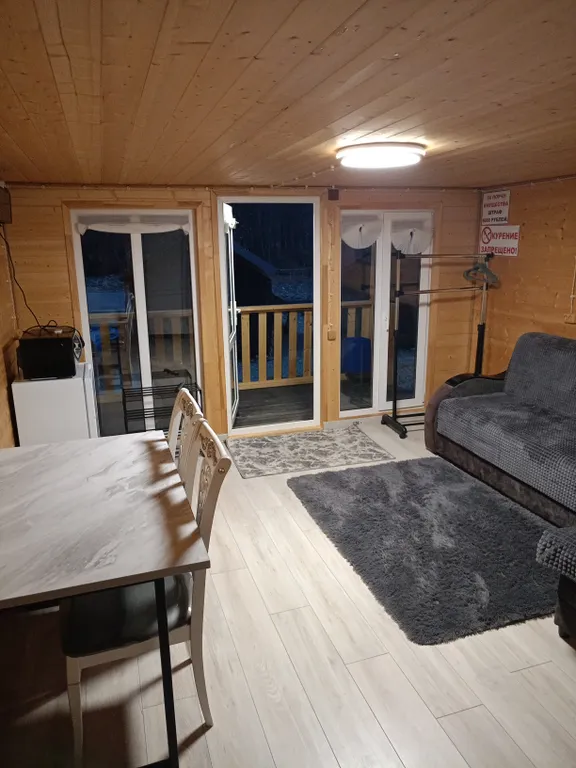 Домик у реки