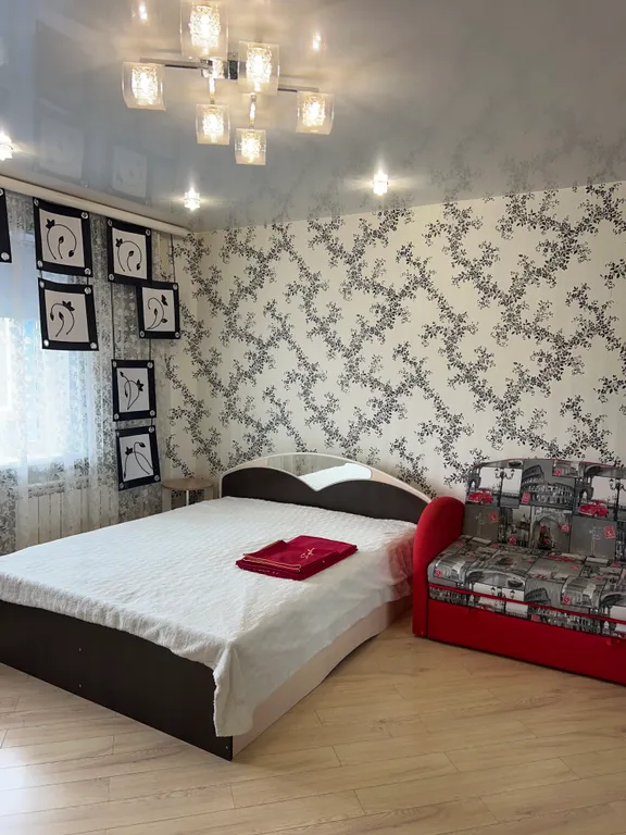 Уютная квартира в центре города с достойным ремонтом — аренда посуточно в Югорск