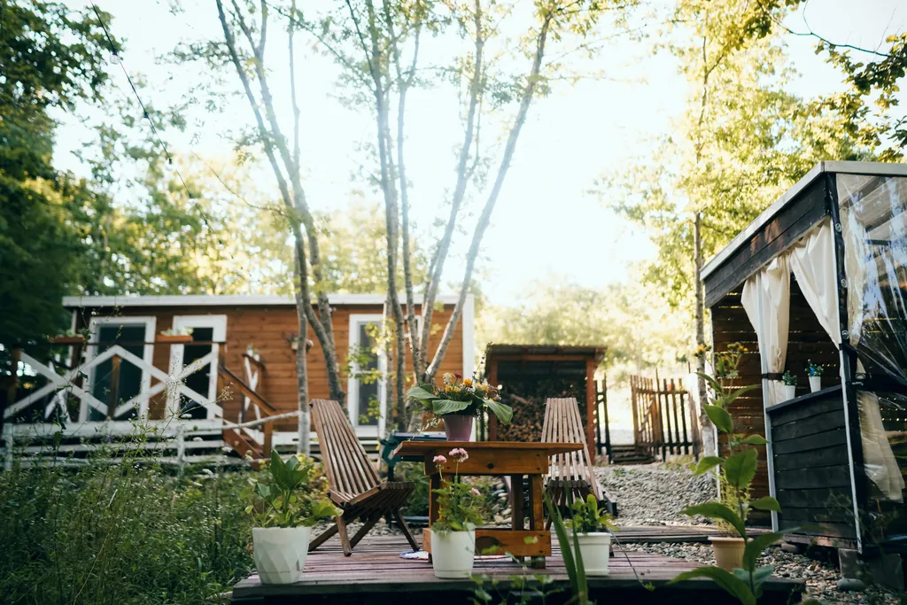 Уютный домик в лесу с террасой и беседкой