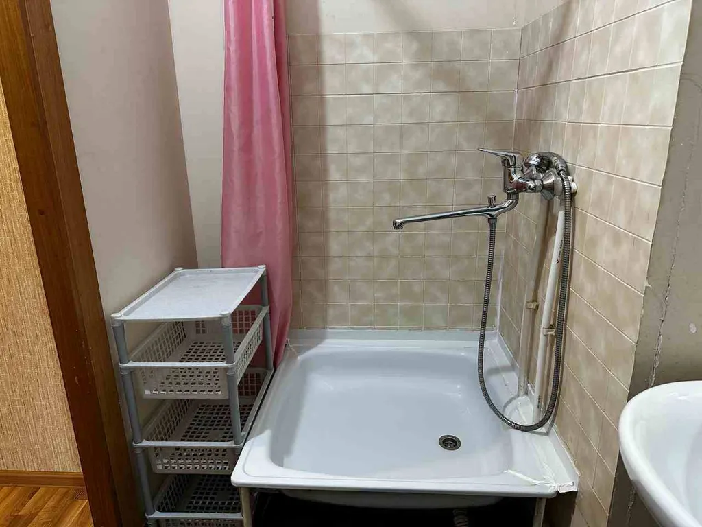 Квартира Квартира Студия для бюджетного размещения, спальный район — Красноярск