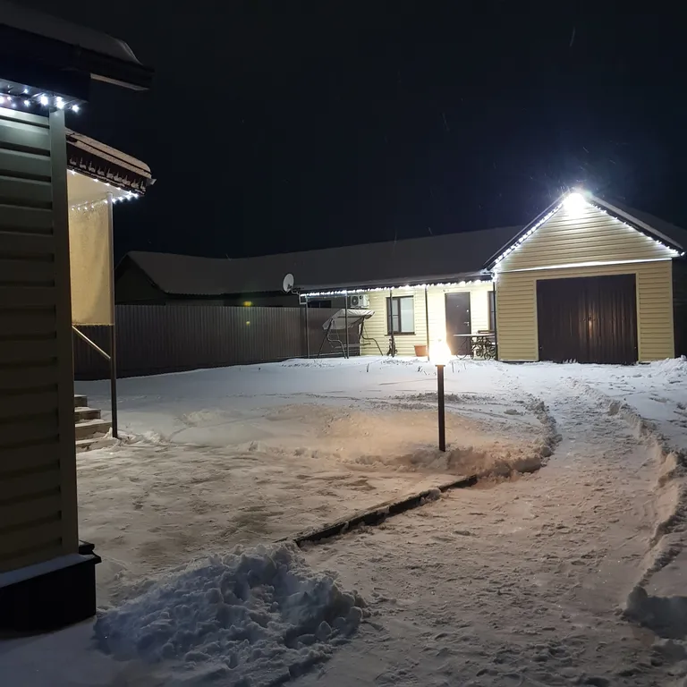 Уютный гостевой домик во дворе частной усадьбы