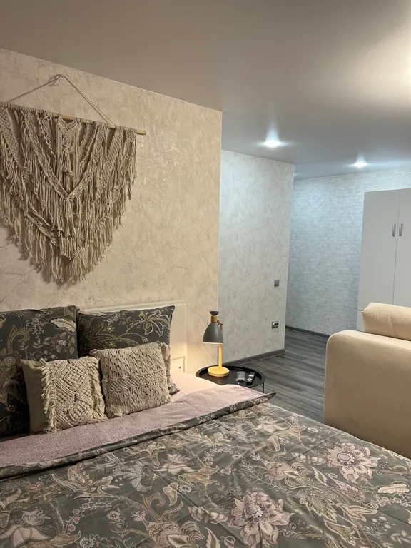 Солнечная 2 комнатная квартира в лучшем районе города