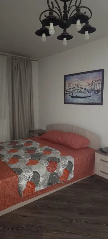 Просторная квартира около Стеклозаводского шоссе — аренда посуточно в Бор