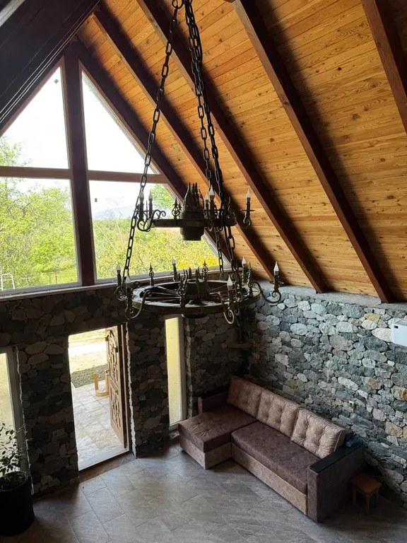 Каменный дом шале