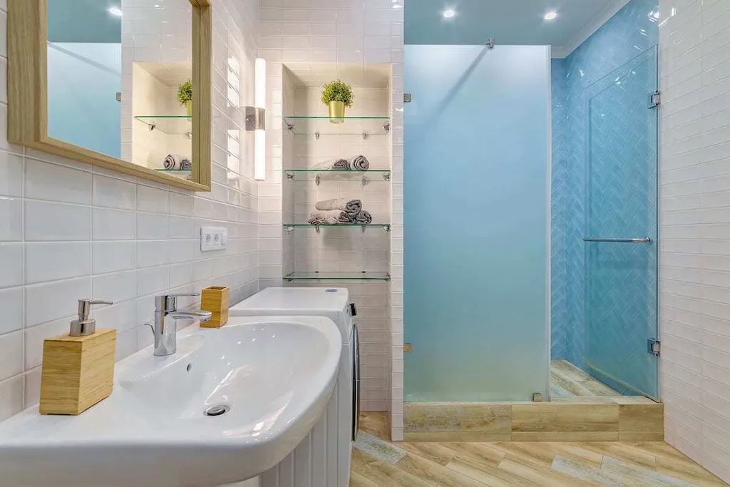 Квартира КВАРТИРА "ЛАЗУРЬ" с балконом и видом на море — Геленджик