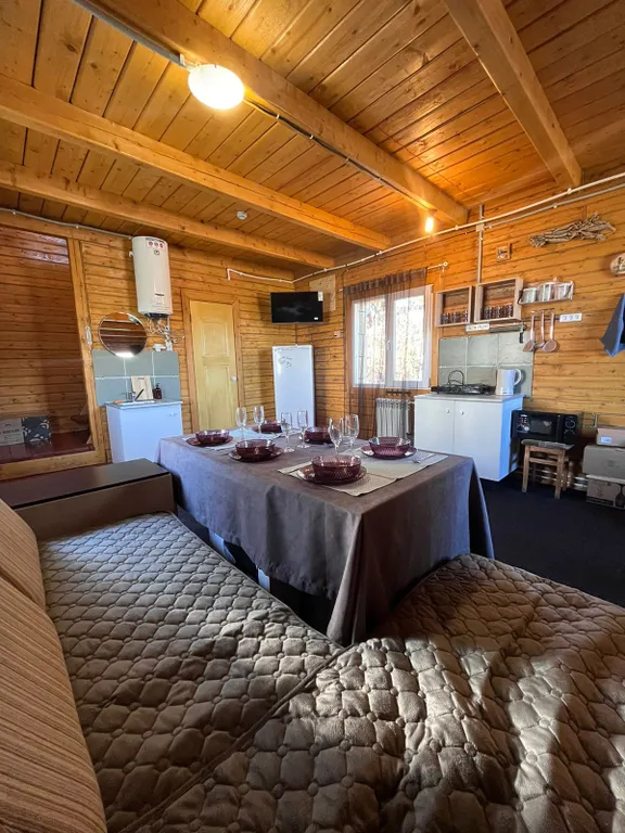 Дом в самом центре горы, 300 метров до подъёмника