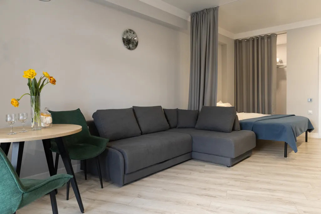 Студия у Массандровского парка в элитном районе Ялты