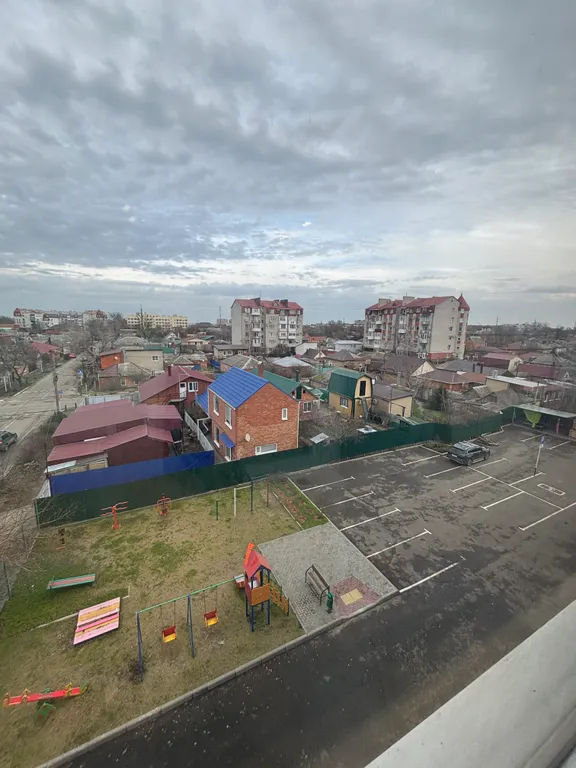 Квартира Сдаётся светлая и уютная квартира, в двух шагах от парка «Поддубного». — Ейск