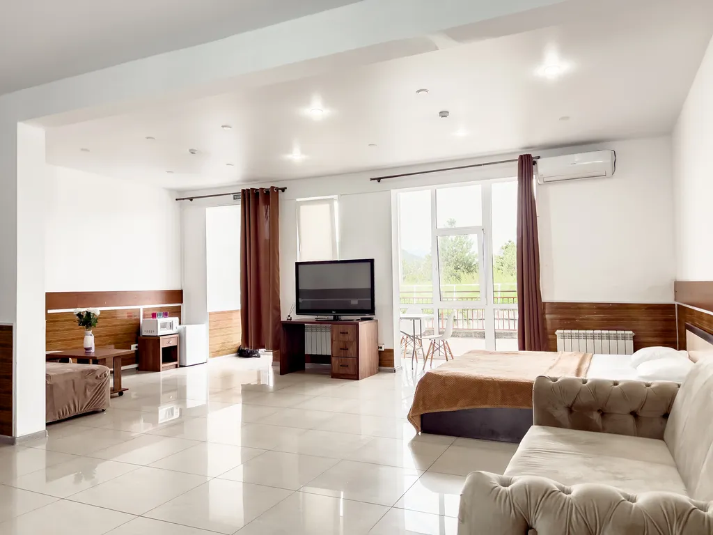 Апартамент в 5 минутах от моря с видом на зеленый парк