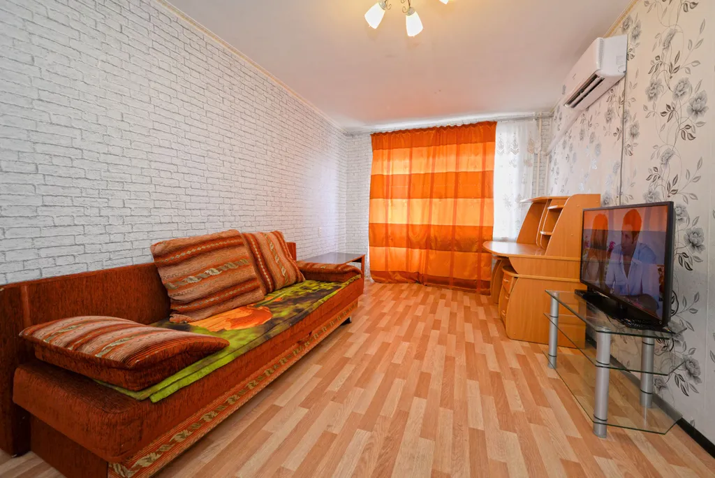 Апартаменты рядом с автомагистралью