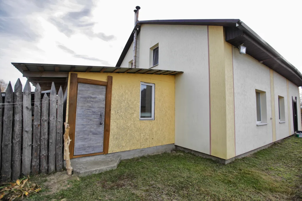 Дом у озера