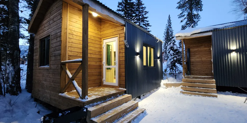 Коттедж Sasha gesh - уютный барнхаус в лесу — Шерегеш