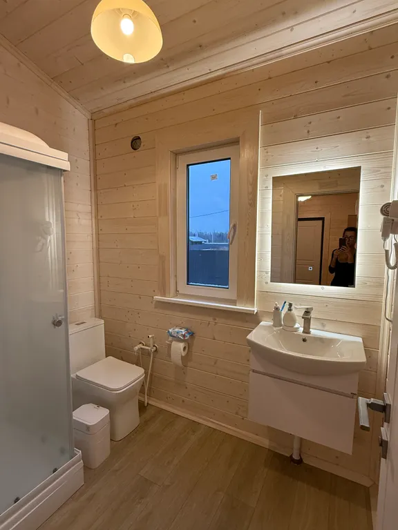 Уютный дом в аренду с видом на лес