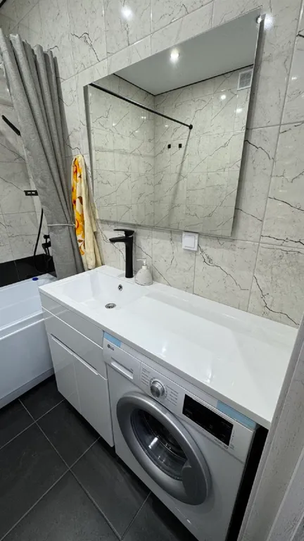 Новая уютная квартира с новым ремонтом в центре с wifi