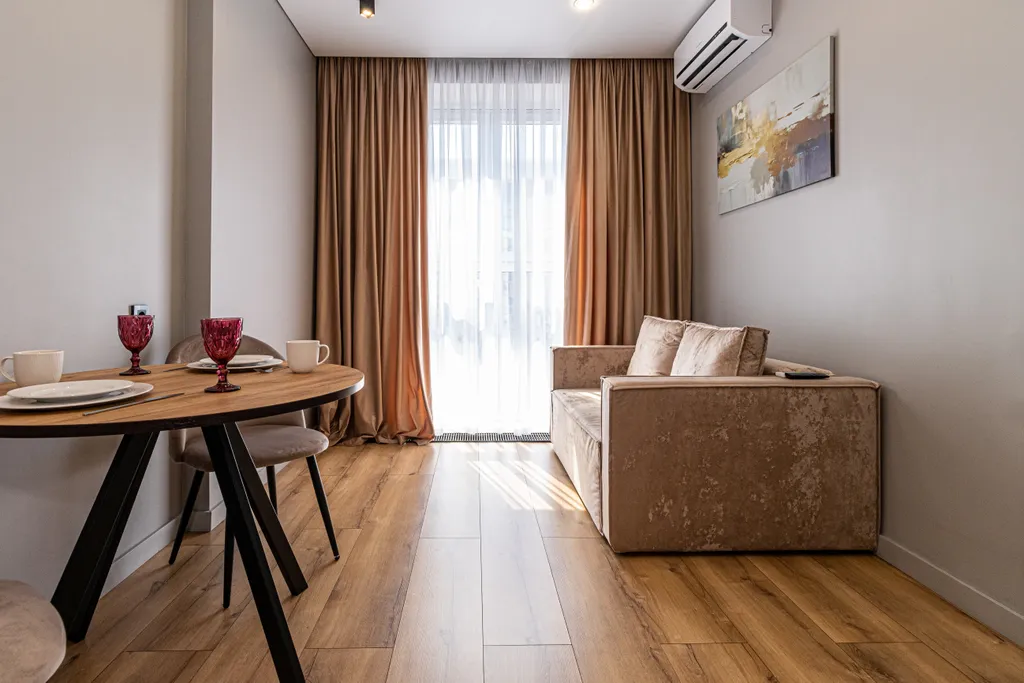 Квартира люкс в центре с панорамным видом кроватью king size и Алисой