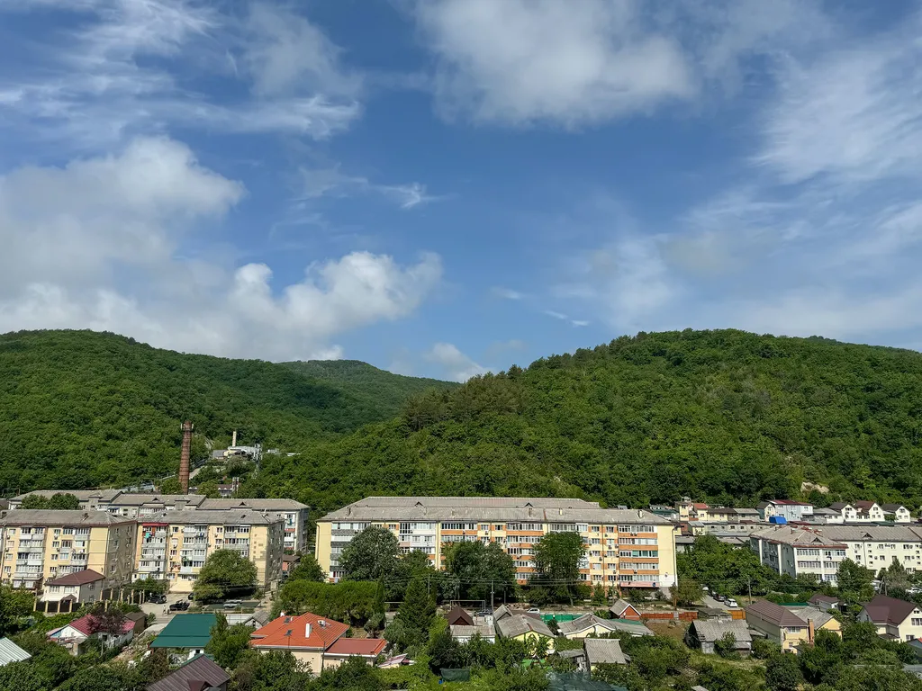 Видовые апартаменты Монстера Лофт в ЖК Сан Хиллс Небуг