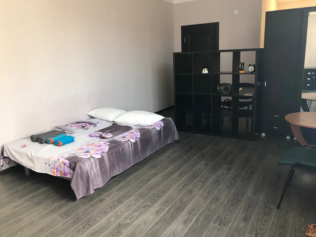 Квартира Апартаменты (квартира-студия) в центре — Сухум